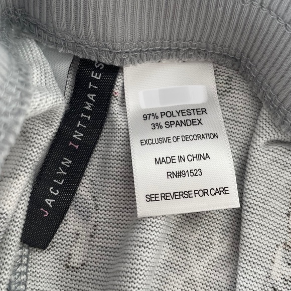 Jaclyn Smith Dog Christmas Pajama Bottoms, Gray - Picture 6 of 8